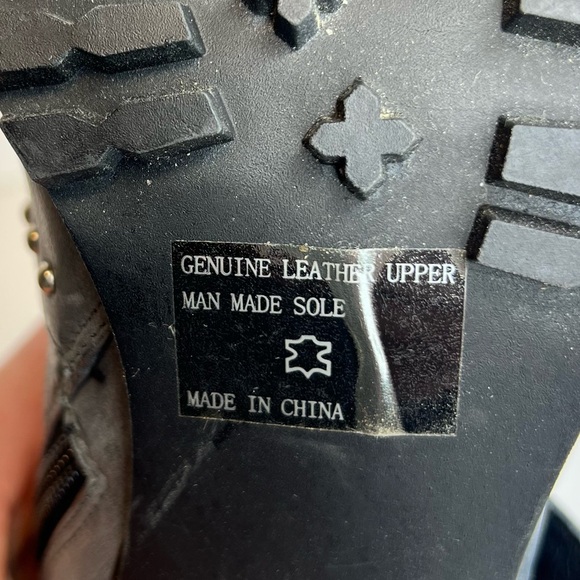 Envy Womens Spumoni‎ Genuine Leather Studded Side Zip Stiletto Ankle Boots 8.5 - Picture 7 of 11